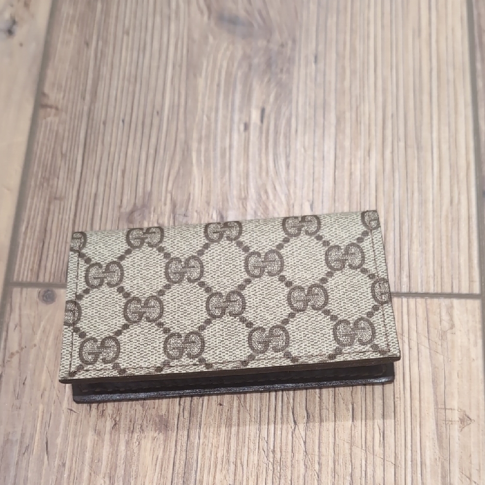 Gucci Beige GG Canvas Bifold Wallet